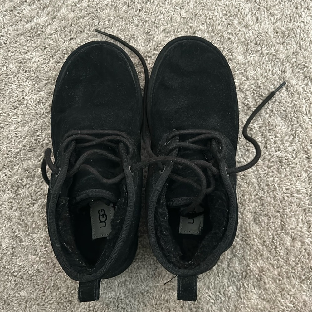 Black uggs